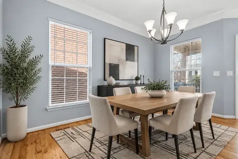 Dining staged in the Modern style